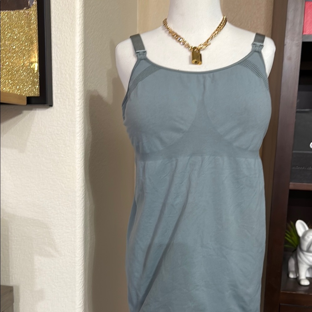 CaciqueWomen's Gray Nursing Cami size 22/24